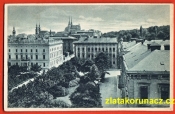 Brno - Komenského náměstí s Besedním domem
