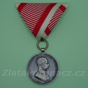 Medaile Za statečnost F. J. I. stříbrná medaile II. třída